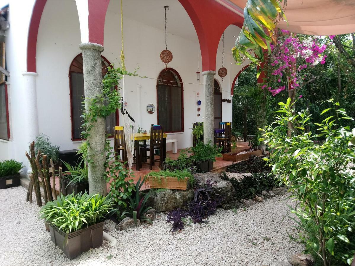 Casita Rustica En La Selva Hotel Cancun Exterior photo